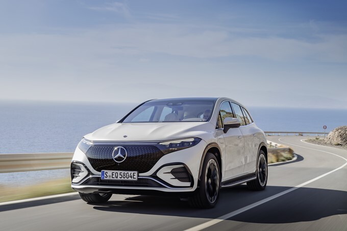 Mercedes-Benz EQS SUV