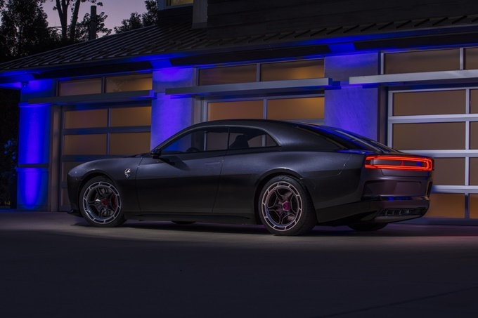 Dodge Charger Daytona SRT Concept