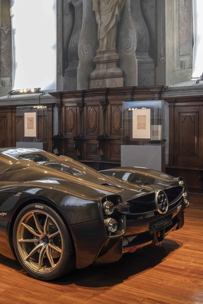 Pagani Utopia