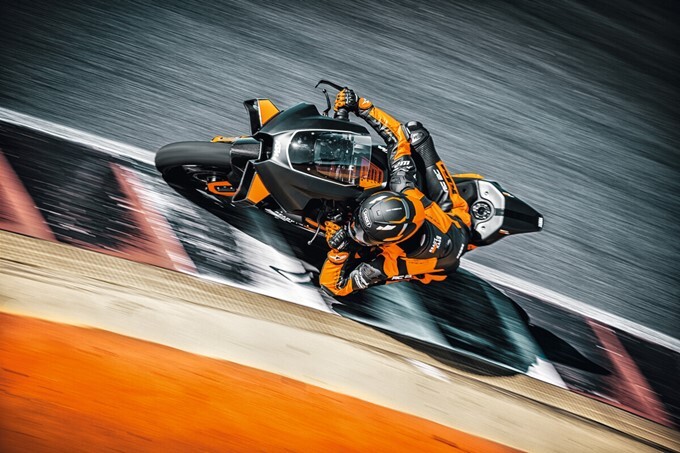 2023 KTM RC 8C
