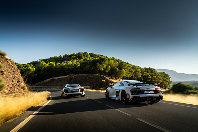 Audi R8 Coupe V10 GT RWD