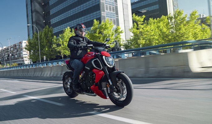 Ducati Diavel V4
