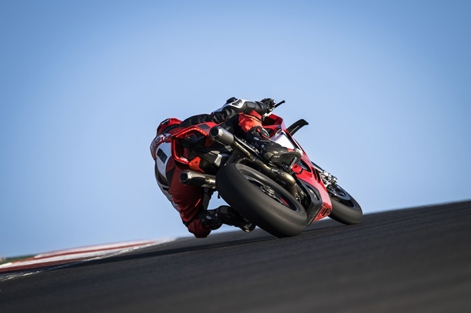 Ducati Panigale V4 R