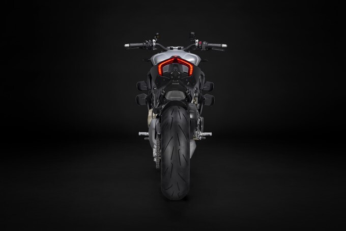 Ducati Streetfighter V4 SP2