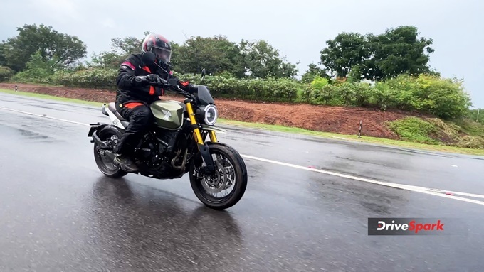 Moto Morini Seiemmezzo Scrambler