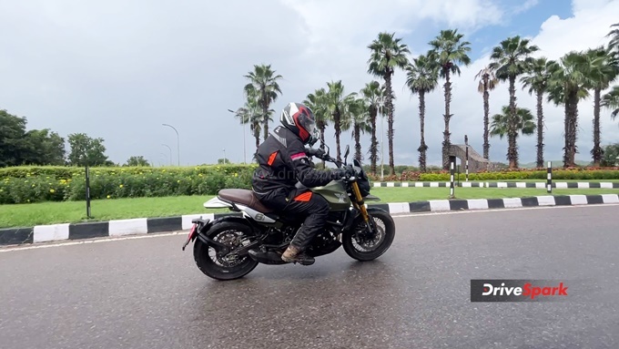 Moto Morini Seiemmezzo Scrambler