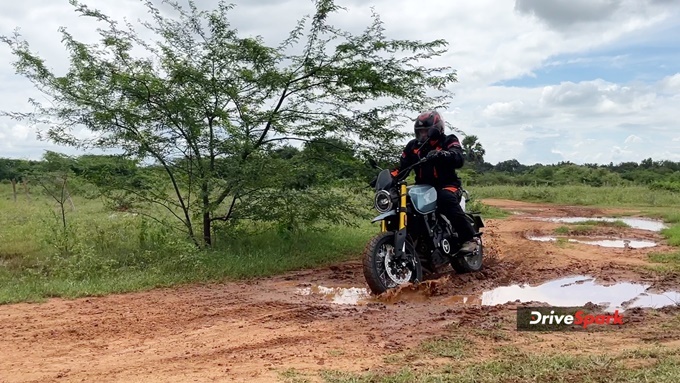 Moto Morini Seiemmezzo Scrambler