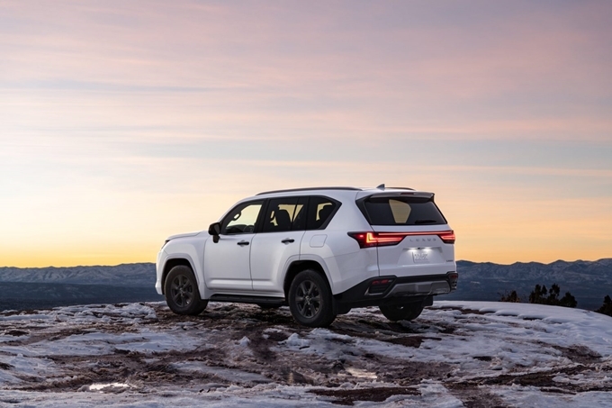 2023 Lexus LX 600