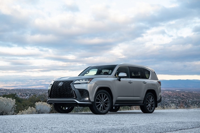 2023 Lexus LX 600