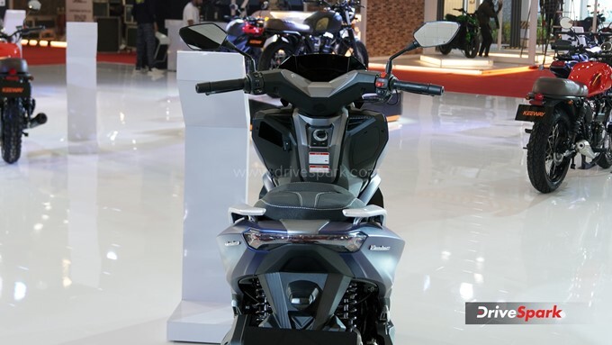 2023 Keeway VIESTE 300