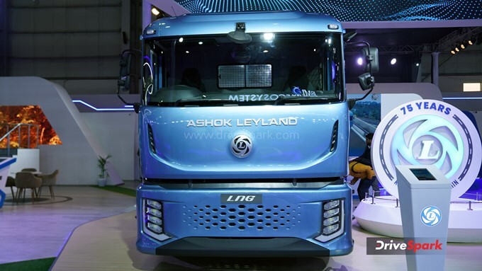 Ashok Leyland A6 LNG 6X4 Tractor