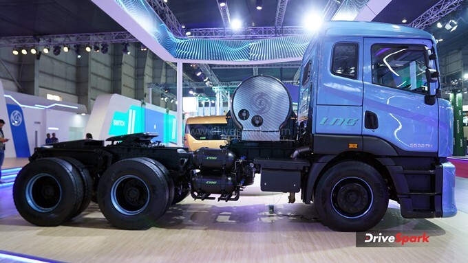 Ashok Leyland A6 LNG 6X4 Tractor