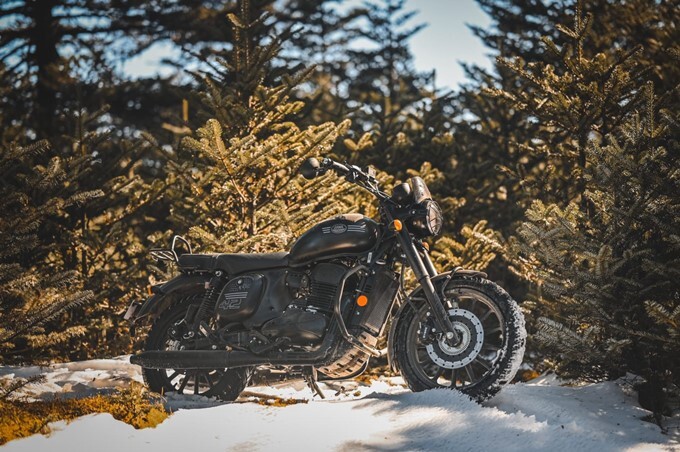 Jawa 42 Tawang Edition