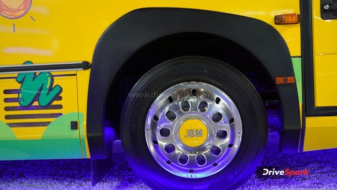 JBM e-Skoolife Electric Bus