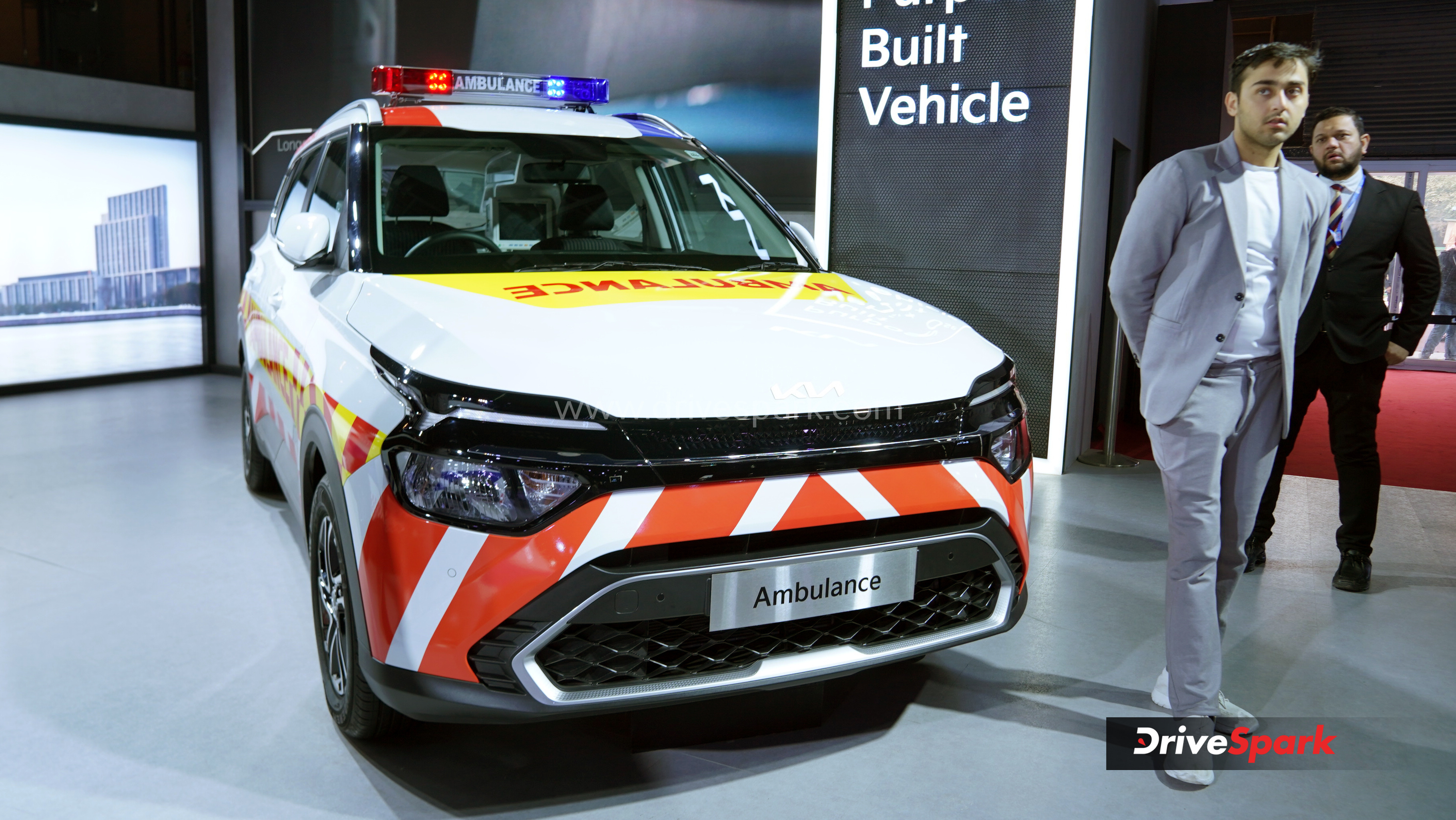 Kia Carens Ambulance