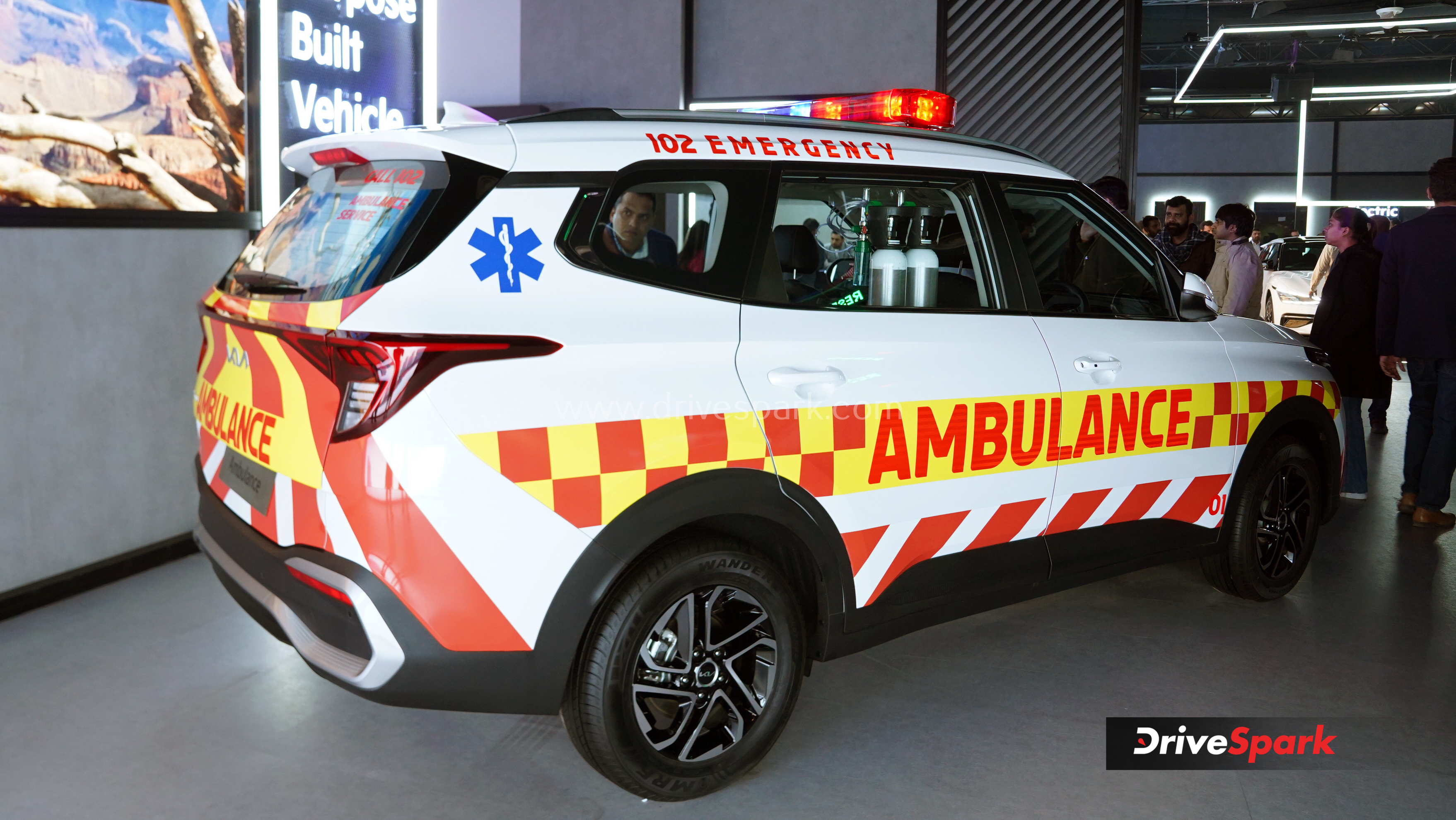 Kia Carens Ambulance