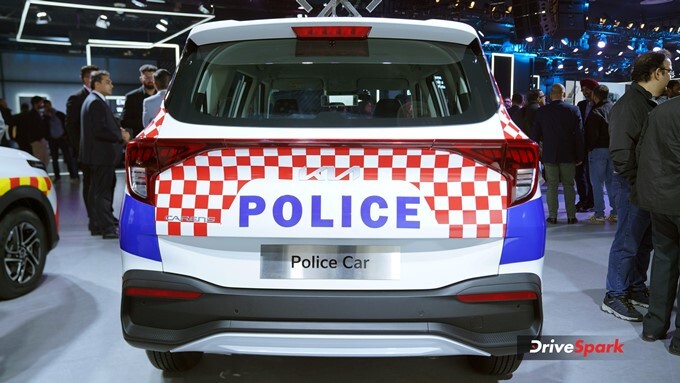 Kia Carens Police Car