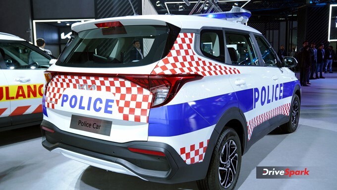 Kia Carens Police Car