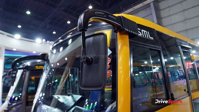 SML Isuzu Executive LX CNG Turbo