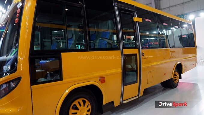 SML Isuzu Executive LX CNG Turbo