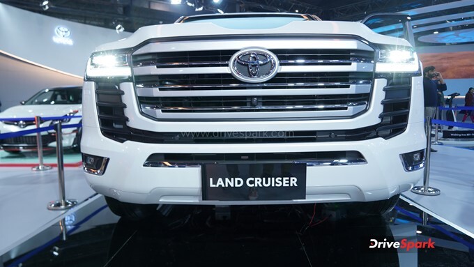 Toyota Land Cruiser LC300