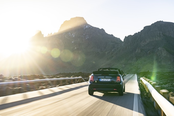 Mini Cooper SE Convertible