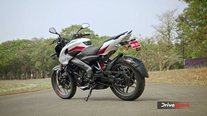 2023 Bajaj Pulsar NS200