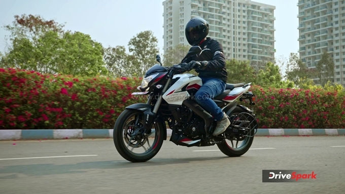 2023 Bajaj Pulsar NS200