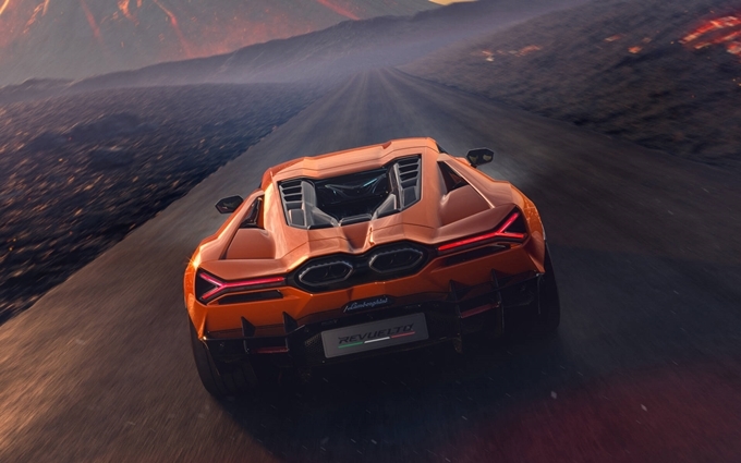 Lamborghini Revuelto