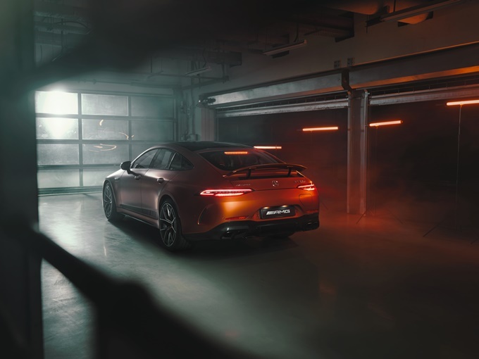 Mercedes-AMG GT 63 S E Performance