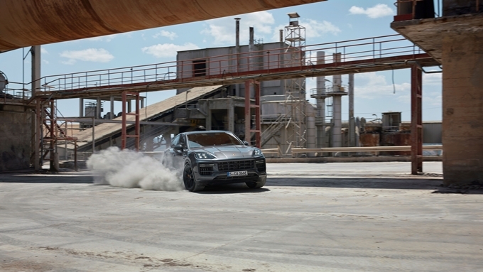 Porsche Cayenne Turbo E-Hybrid