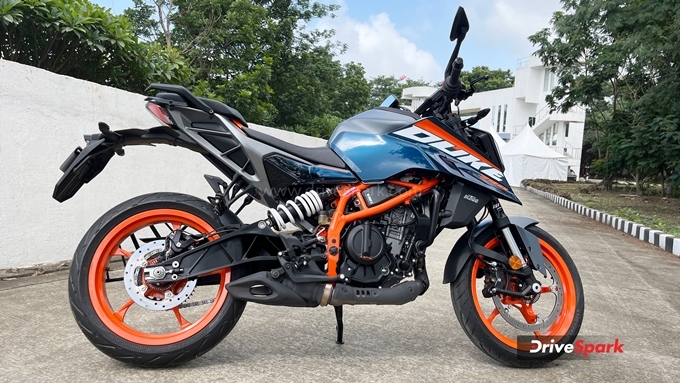 2024 KTM 390 Duke Review