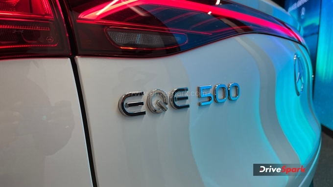 Mercedes EQE SUV