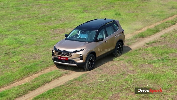 2023 Tata Safari Review