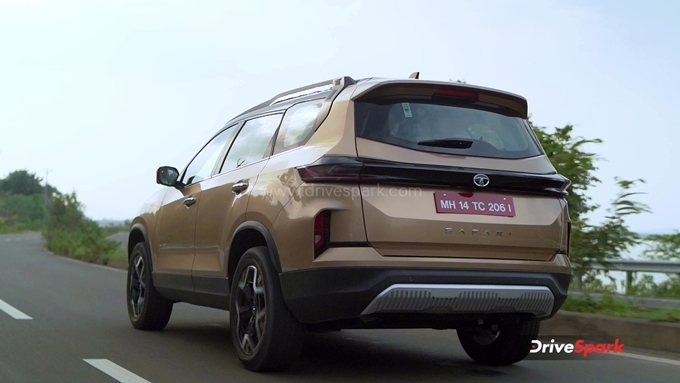 2023 Tata Safari Review