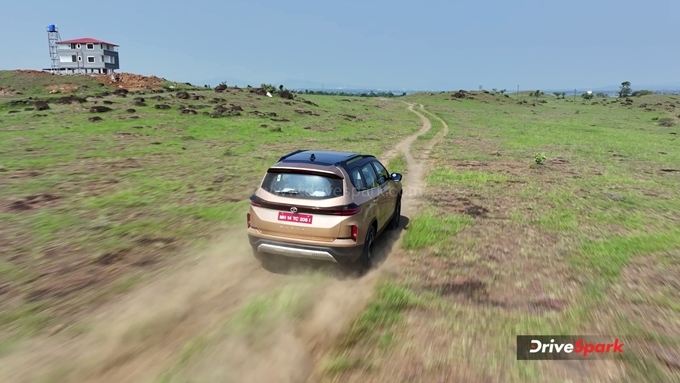 2023 Tata Safari Review