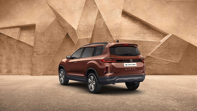 2023 Tata Safari