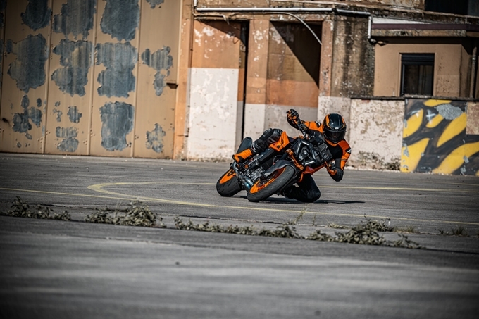KTM 990 DUKE