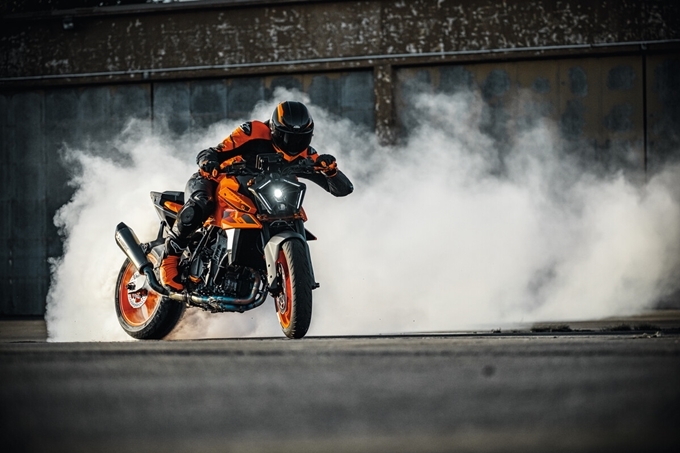 KTM 990 DUKE