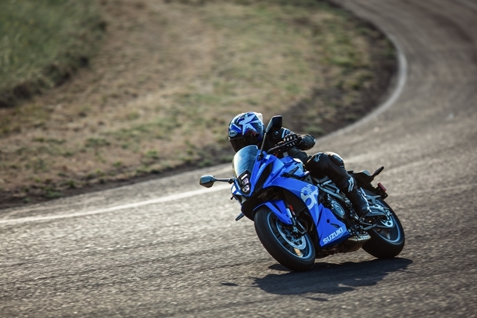 Suzuki GSX-8R