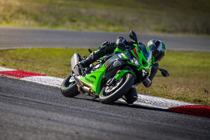 2024 Kawasaki Ninja ZX-6R Images [HD]: Photo Gallery of 2024