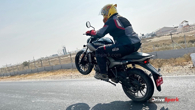 Hero Mavrick 440 Review