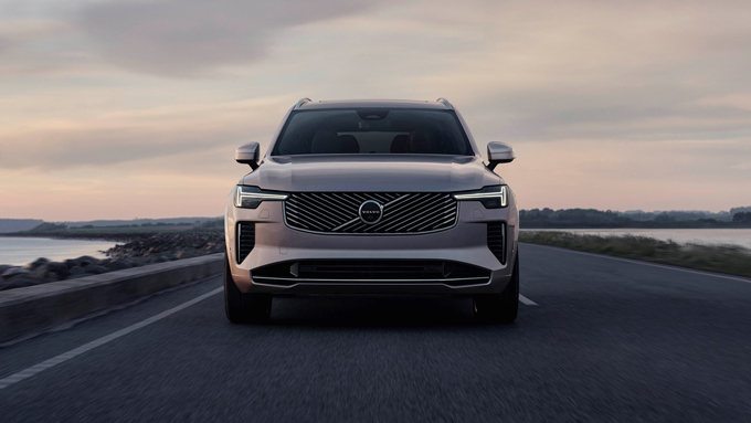 2025 Volvo XC90