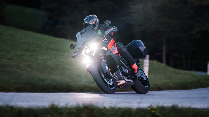 2025 KTM 1390 Super Duke GT