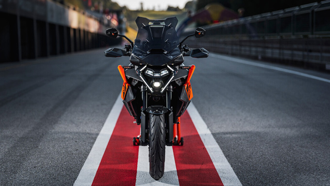 2025 KTM 1390 Super Duke GT