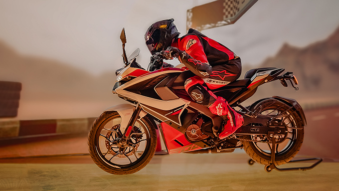 2025 Bajaj Pulsar RS200