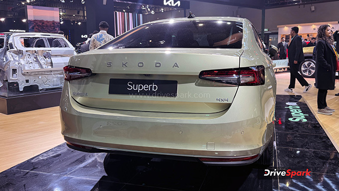 2025 Skoda Superb