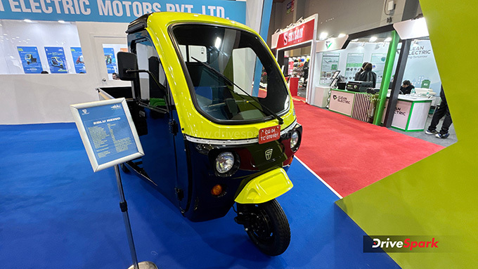eblu Reino 2025 Images [HD]: Photo Gallery of eblu Reino 2025 - DriveSpark