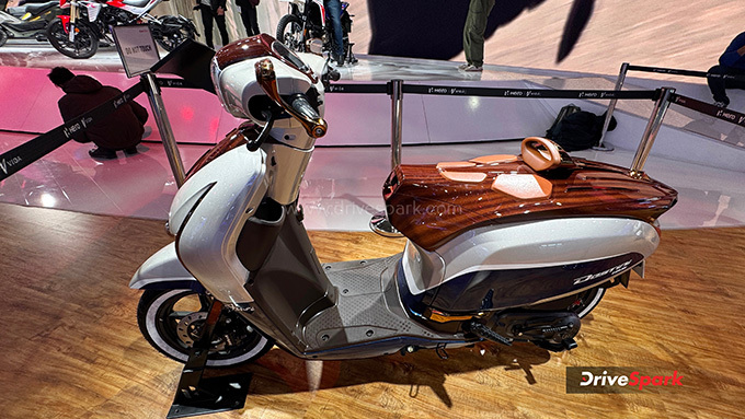 Hero Destini 125 Azure Concept