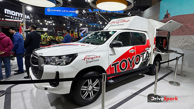 Toyota Hilux Field Diagnosis Vehicle
